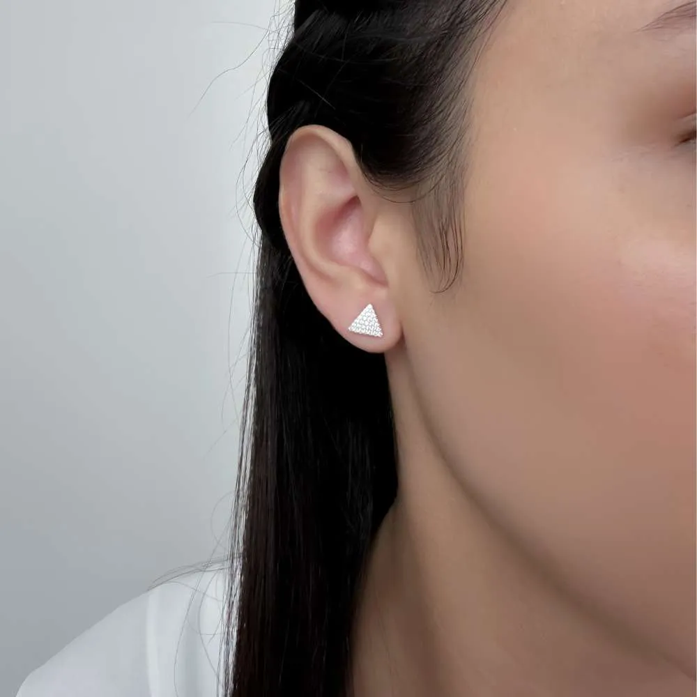 Brinco Triângulo Cravejado com Zircônias Banho Dourado